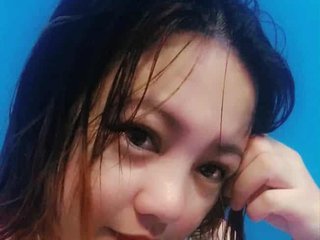 エロティックなビデオチャット RoseSLUTsquirt