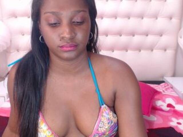 ブロードキャストスクリーンショット RosieLuxe