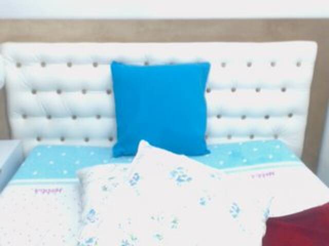 ブロードキャストスクリーンショット RosieLuxe