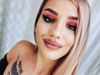 エロティックなビデオチャット rossesfantacy