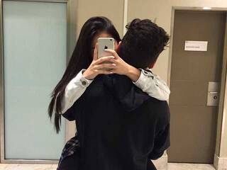 エロティックなビデオチャット RousiieBoness1