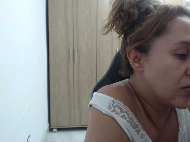 ブロードキャストスクリーンショット RoxanaMilf