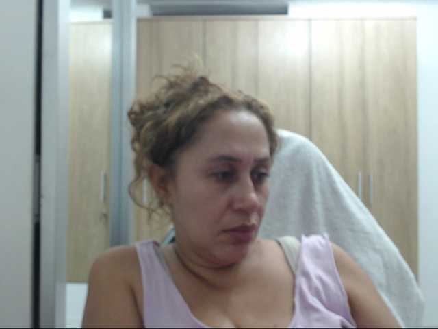 ブロードキャストスクリーンショット RoxanaMilf