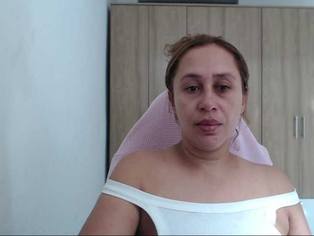 ブロードキャストスクリーンショット RoxanaMilf