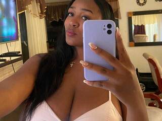 エロティックなビデオチャット Roxin-Lemus