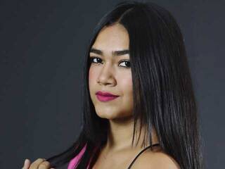 エロティックなビデオチャット roxxanne--