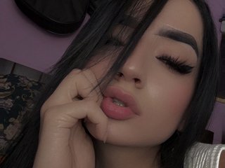 エロティックなビデオチャット RoxyLior