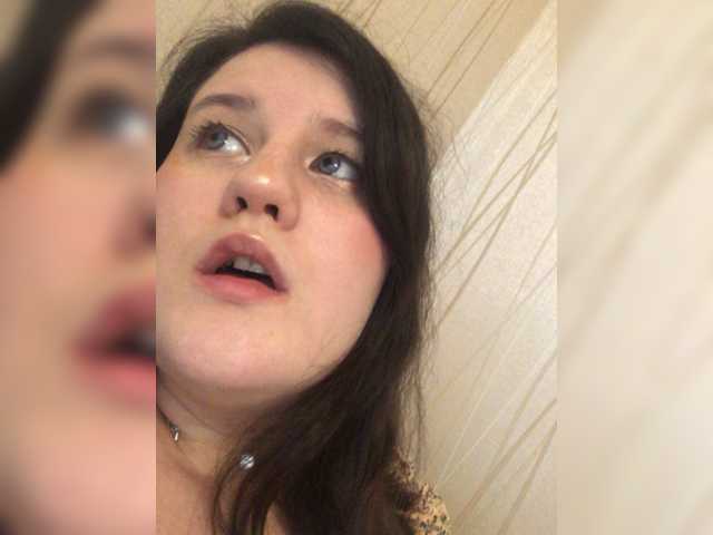 ブロードキャストスクリーンショット SaanviUwU