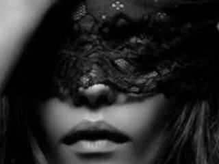 エロティックなビデオチャット Sabry-0