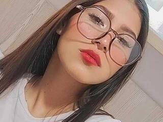 エロティックなビデオチャット salome-valderrama