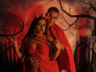 エロティックなビデオチャット sam-anthony