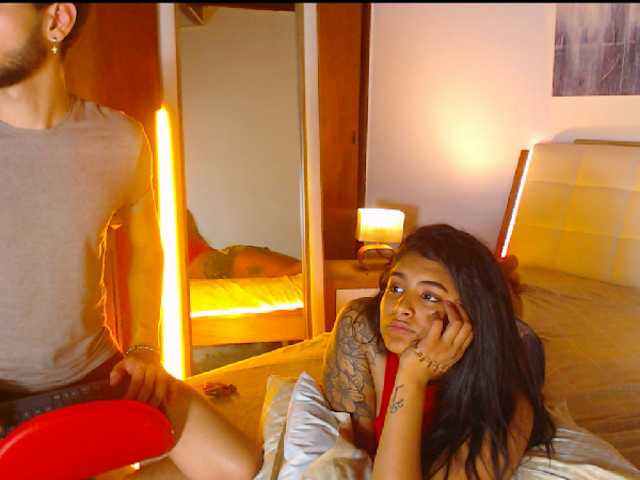 ブロードキャストスクリーンショット SamAndKeyla