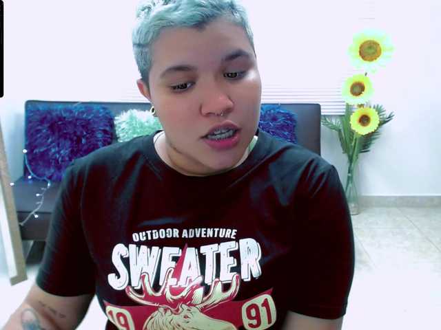 ブロードキャストスクリーンショット LilyJames