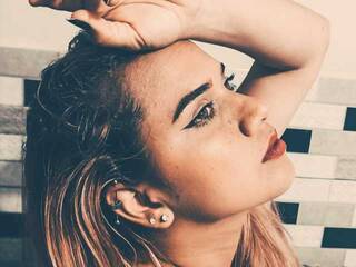 エロティックなビデオチャット samynandez