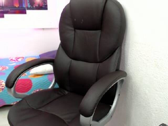 ブロードキャストスクリーンショット SamyThomson