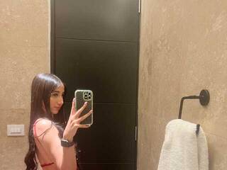 エロティックなビデオチャット SaraDevoe