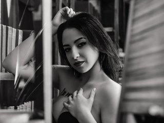 エロティックなビデオチャット Sarah-Dumont