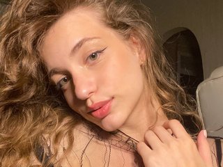 エロティックなビデオチャット SarahShy