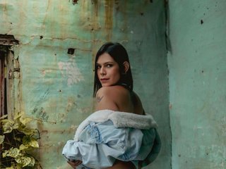 エロティックなビデオチャット sarahyates