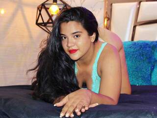 エロティックなビデオチャット SaraMaee