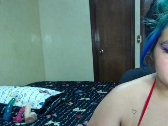 ブロードキャストスクリーンショット SaraThomps