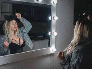 エロティックなビデオチャット Sasha-Lorent