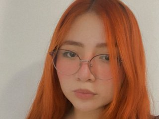 エロティックなビデオチャット SashaAdamss