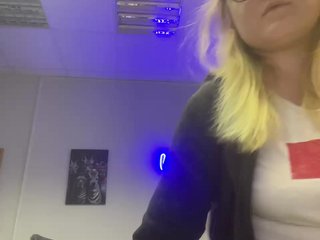 エロティックなビデオチャット SashulyaAsd