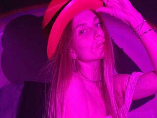 エロティックなビデオチャット SatAna89