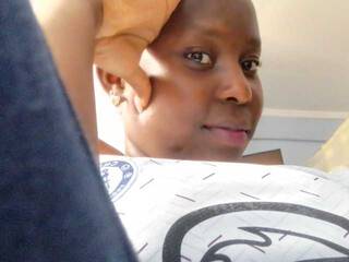 エロティックなビデオチャット Sweetcandy75