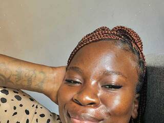 エロティックなビデオチャット Secymelanin