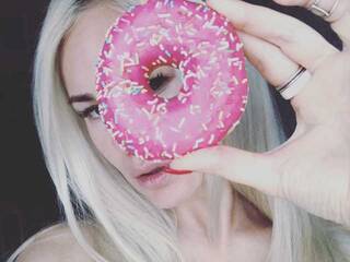 エロティックなビデオチャット Seeleenaa