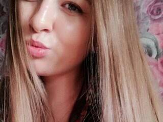 エロティックなビデオチャット lyubimkaMargo