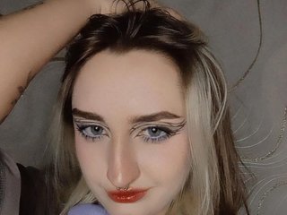 エロティックなビデオチャット SeptemberRoutzen