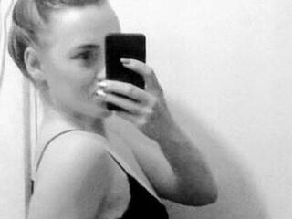 エロティックなビデオチャット SeReNaTaTaA