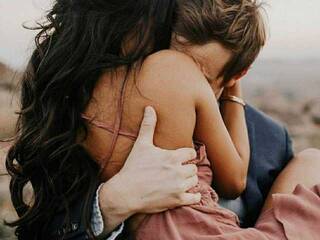 エロティックなビデオチャット SeriousTime