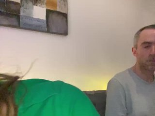 エロティックなビデオチャット Severiyug