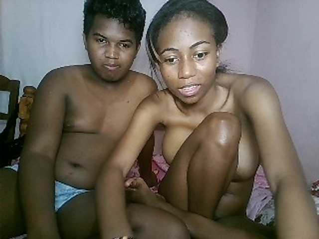 ブロードキャストスクリーンショット sexycouple32
