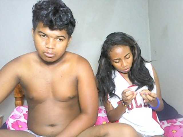 ブロードキャストスクリーンショット sexycouple32