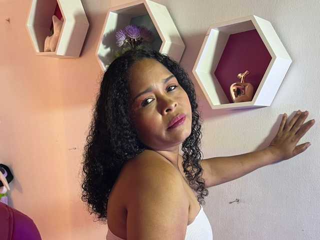 プロフィールの写真 SHAROM-ADAMS