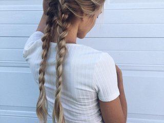 エロティックなビデオチャット Sharon-Evans