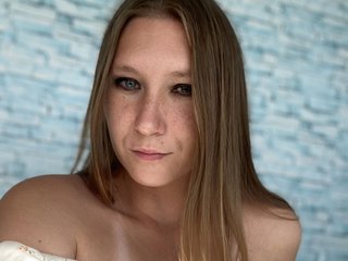 エロティックなビデオチャット She-is-my-sin