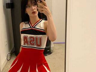 エロティックなビデオチャット show-May