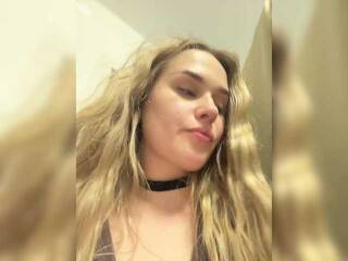 エロティックなビデオチャット ShvartsAM