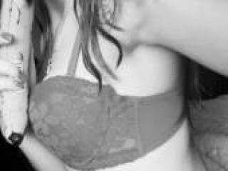 エロティックなビデオチャット shybabe