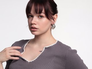 エロティックなビデオチャット Shyover