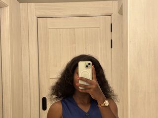 エロティックなビデオチャット ShySerena