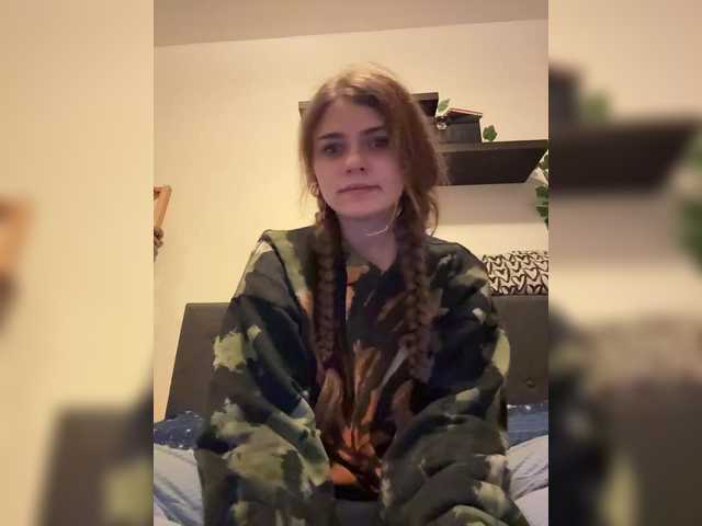 #new #blonde first day streaming, please say hii