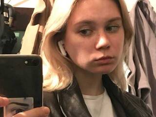 エロティックなビデオチャット siinichkaa