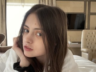 エロティックなビデオチャット SilverSaya